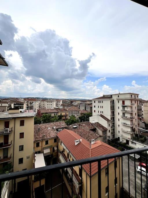 Appartamento Bra-Z เวโรนา ภายนอก รูปภาพ